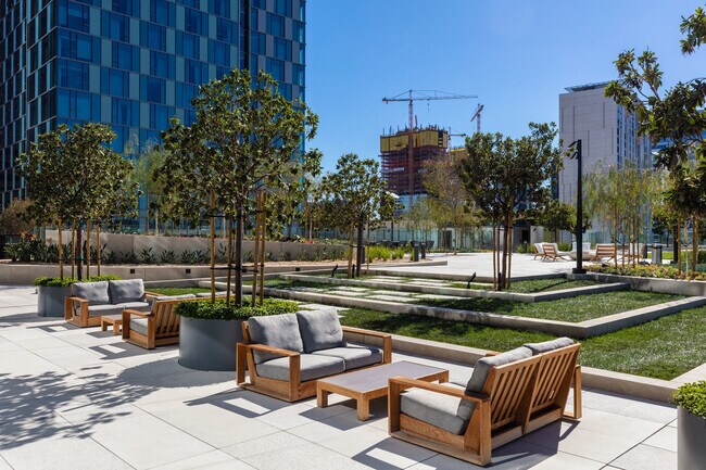 Foto del edificio - Brand New Luxury unit in the Heart of Downdown LA