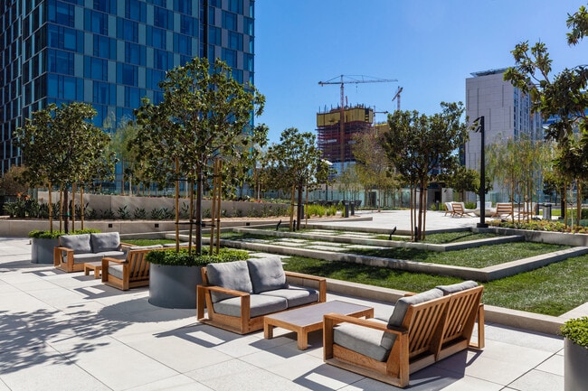 Photo - Brand New Luxury unit in the Heart of Downdown LA House