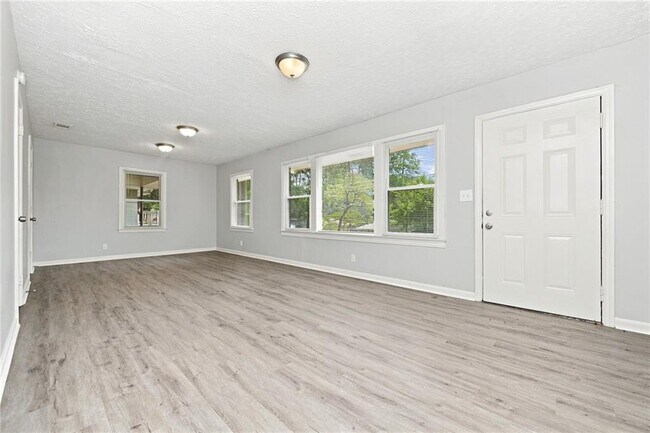 Foto del edificio - 386 Lindsey Dr SE