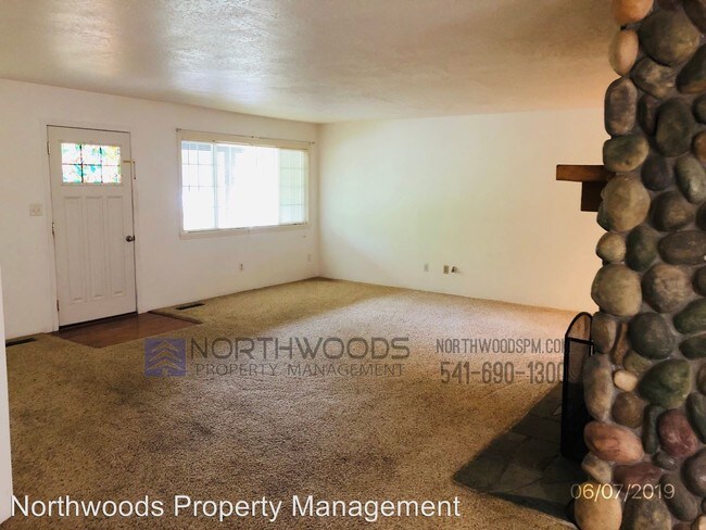 Foto del edificio - 3 br, 2 bath House - 1804 Southside Rd