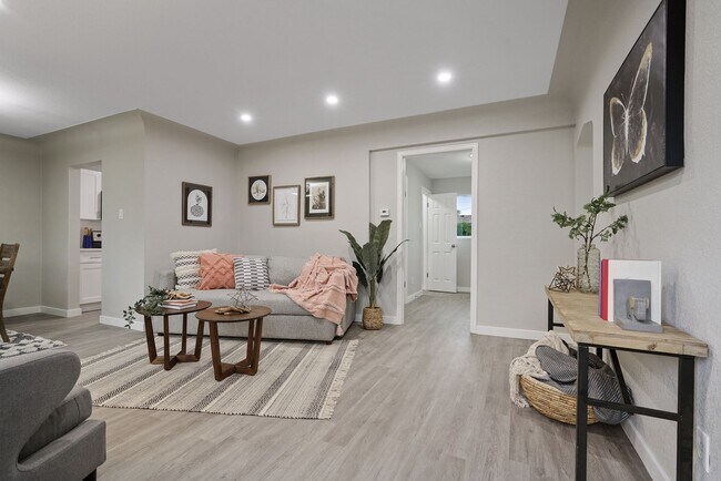 Foto del edificio - 1545 S Chase Ct