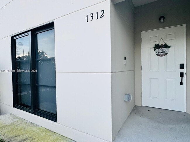 Foto del edificio - 1312 NW 3rd St