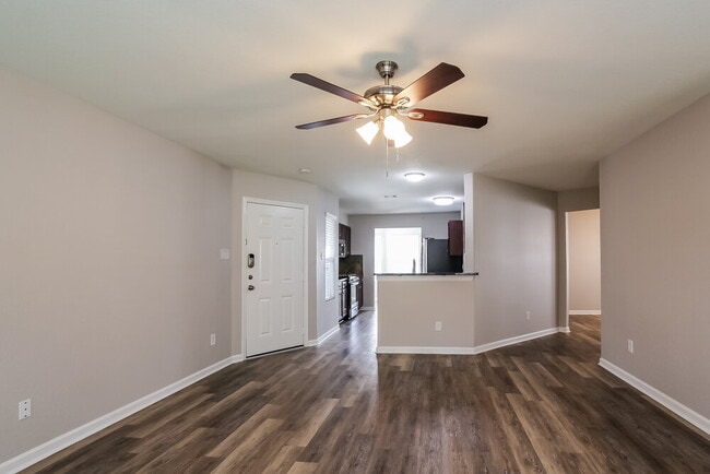 Building Photo - 9969 Kingfisher Dr