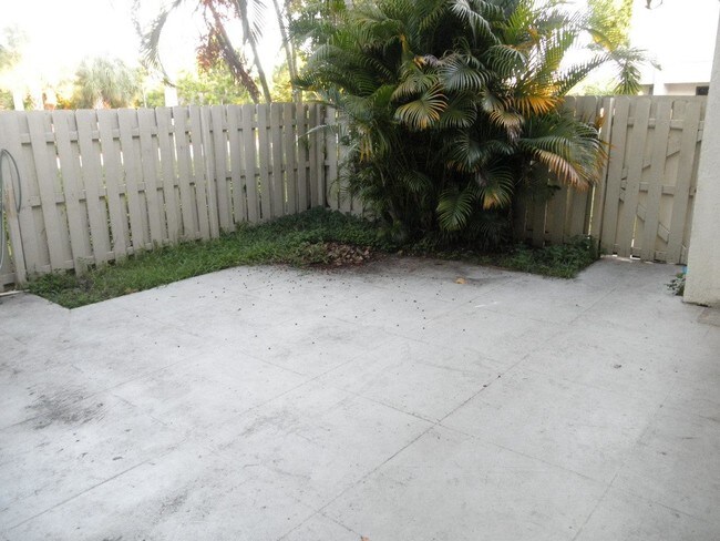 Foto del edificio - 12097  Regal Court  Wellington Fl 33414
