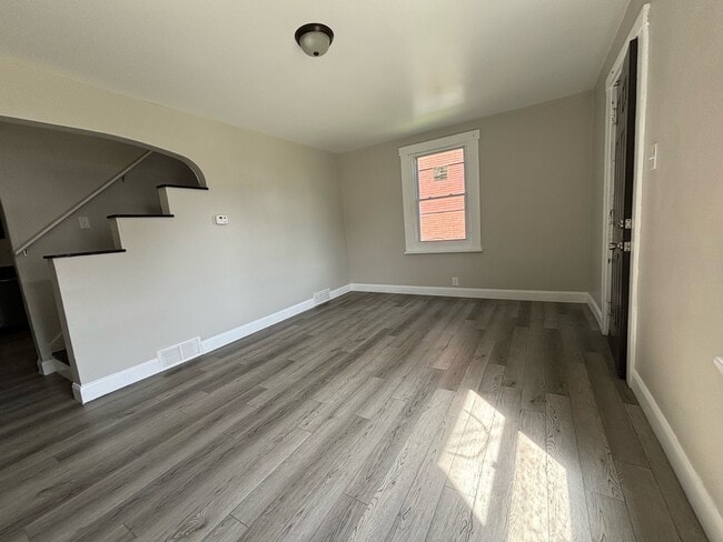 Foto del edificio - 929 Vankirk St