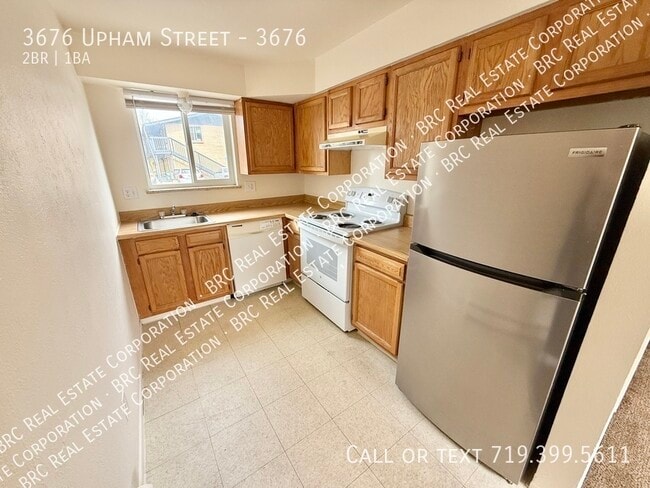 Foto del edificio - 3676 Upham St
