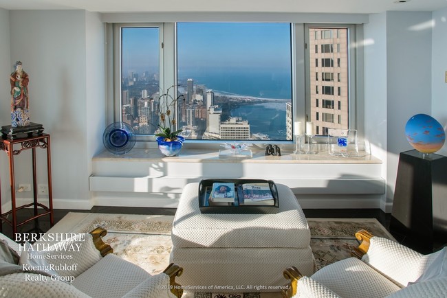 Foto del edificio - 132 E Delaware Pl