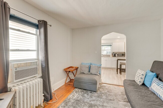 Building Photo - 278 High St