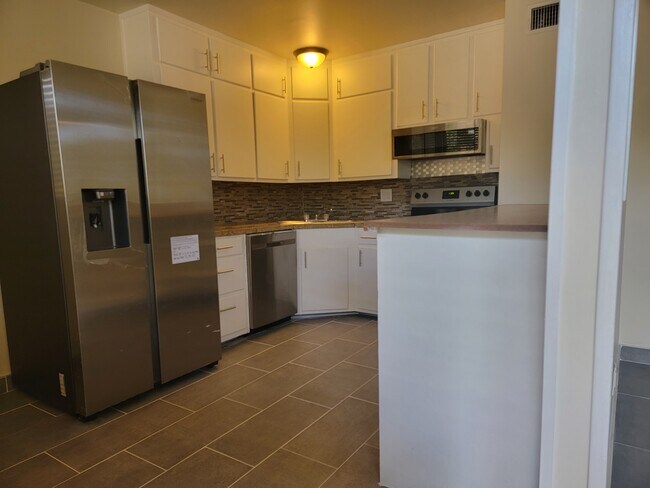 Foto del edificio - 628 E Drachman St