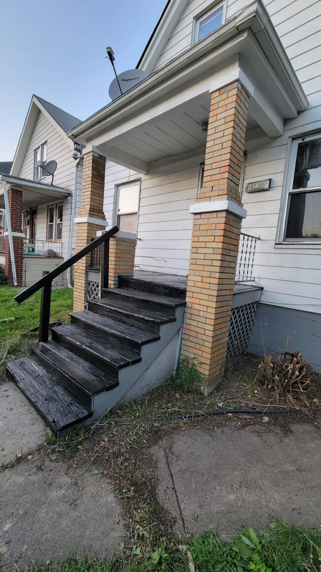 Foto del edificio - 5922 Proctor St