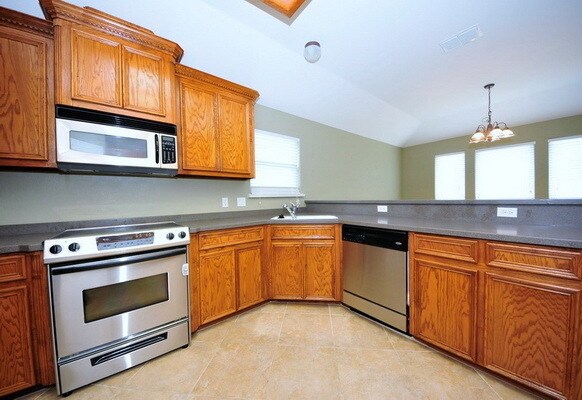 Building Photo - 13945 Binnacle St