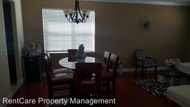Foto del edificio - 1095 Glenraven Ln