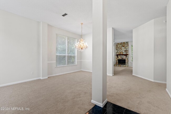 Building Photo - 5434 Chestnut Lake Dr