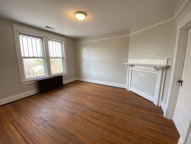 Bedroom #1 - 9 Vista Ave
