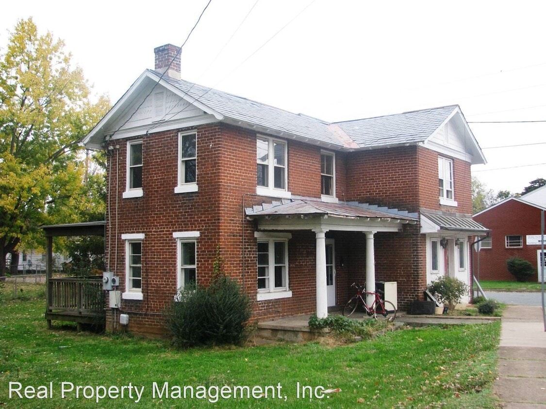 Primary Photo - 3 br, 1 bath House - 1027 Carlton Ave