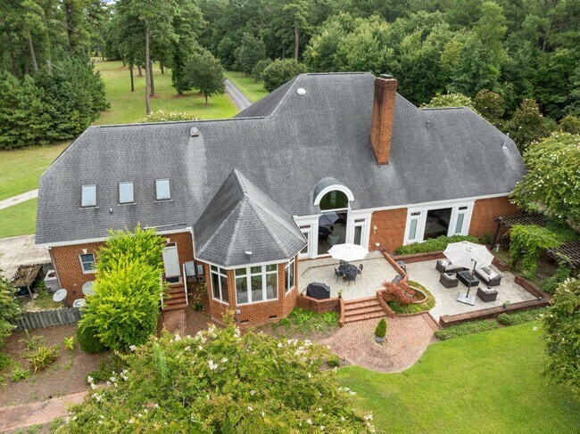 Building Photo - 450 Cox Rd