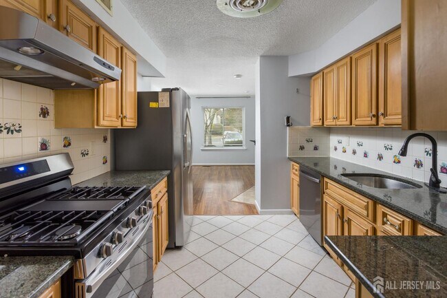 Foto del edificio - 113 Thoreau Dr