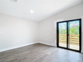 Building Photo - 2505 Storter Ave