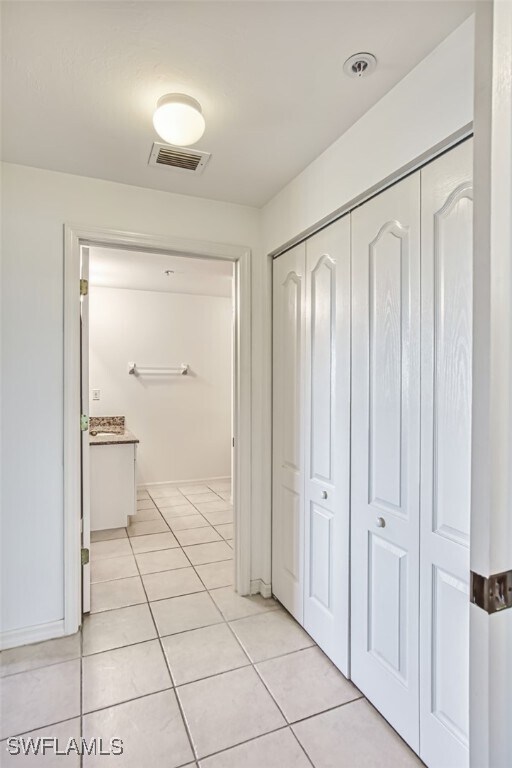 Building Photo - 14817 Laguna Dr
