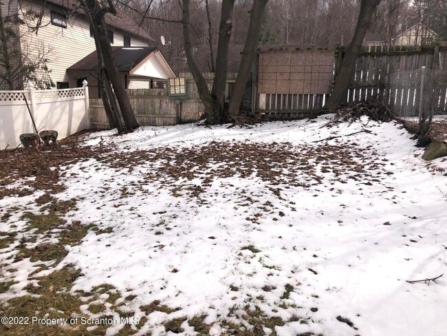 Building Photo - 176 Belmont St