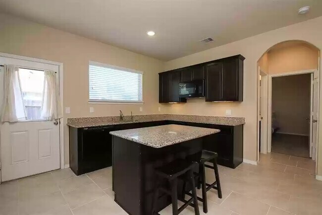 Room for mom! - 4538 Polo Grounds Ct