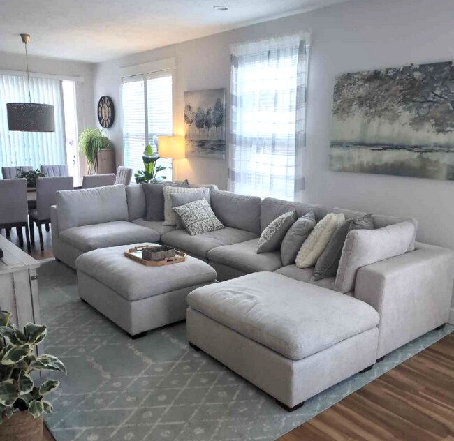 Foto del edificio - 10617 Topview Rd