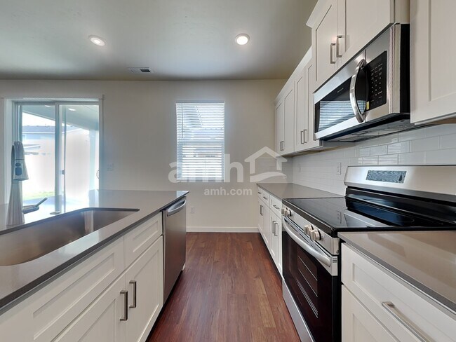 Foto del edificio - 1480 N Garnet Creek Ave