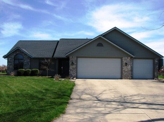 Building Photo - 15206 Wild Meadow Pl