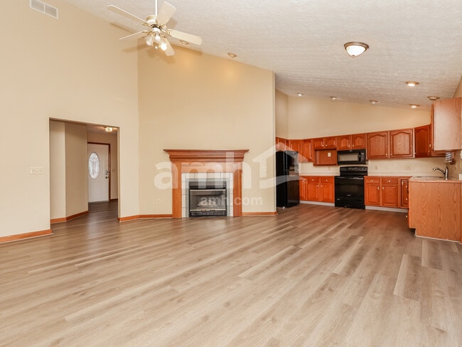 Building Photo - 2630 Alexander Ct