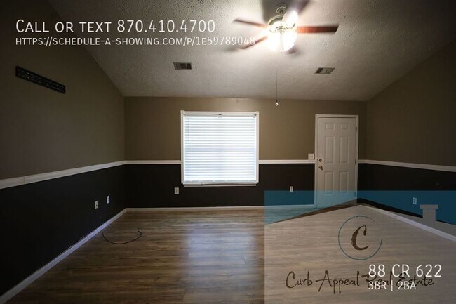 Foto del edificio - Move in special $900!! 3 bed / 2 bath home...