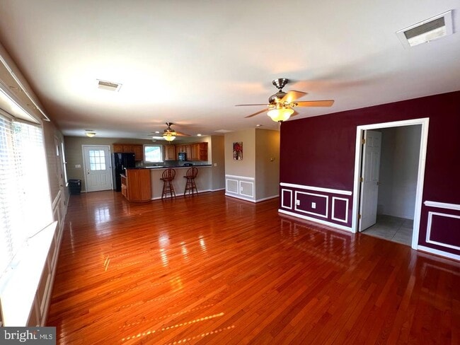 Building Photo - 42802 Higgs Ln