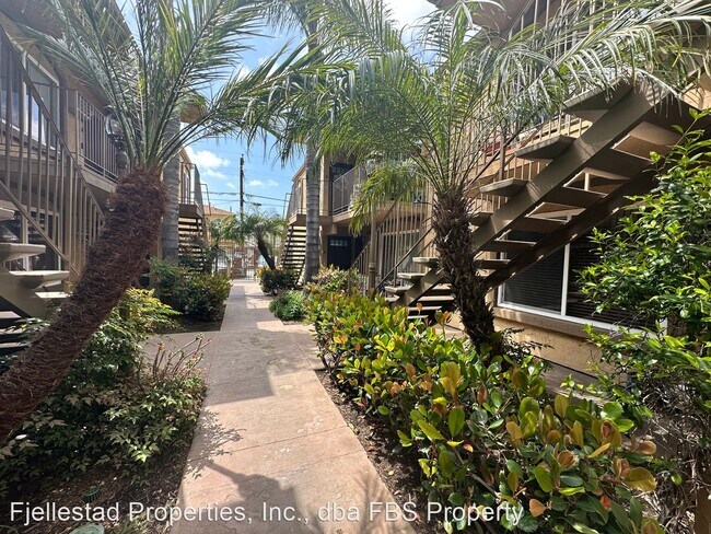 Building Photo - 2 br, 1 bath House - 4230 48th Street #1