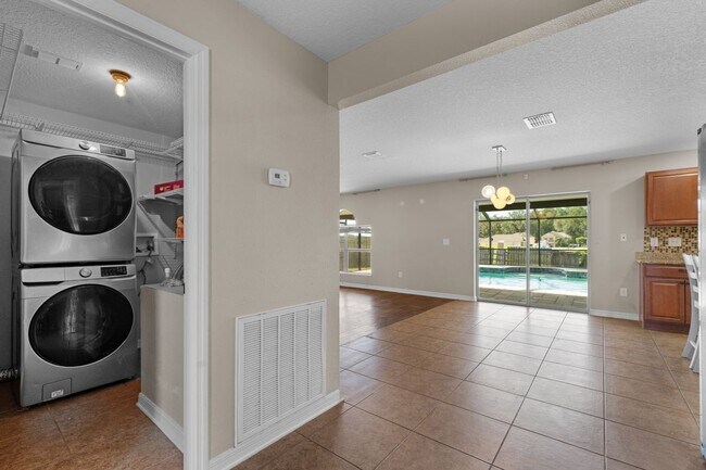 Building Photo - 14308 NW 161st Ave