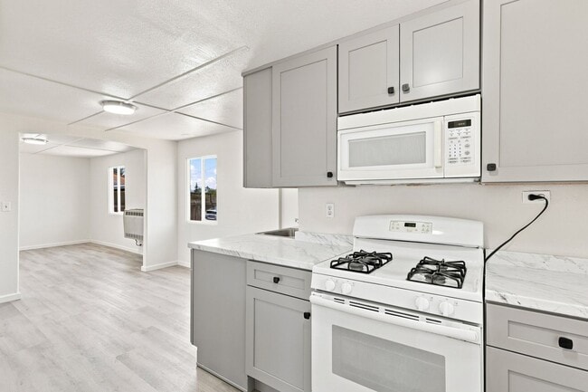 Foto del edificio - 30 Hawthorne Ave
