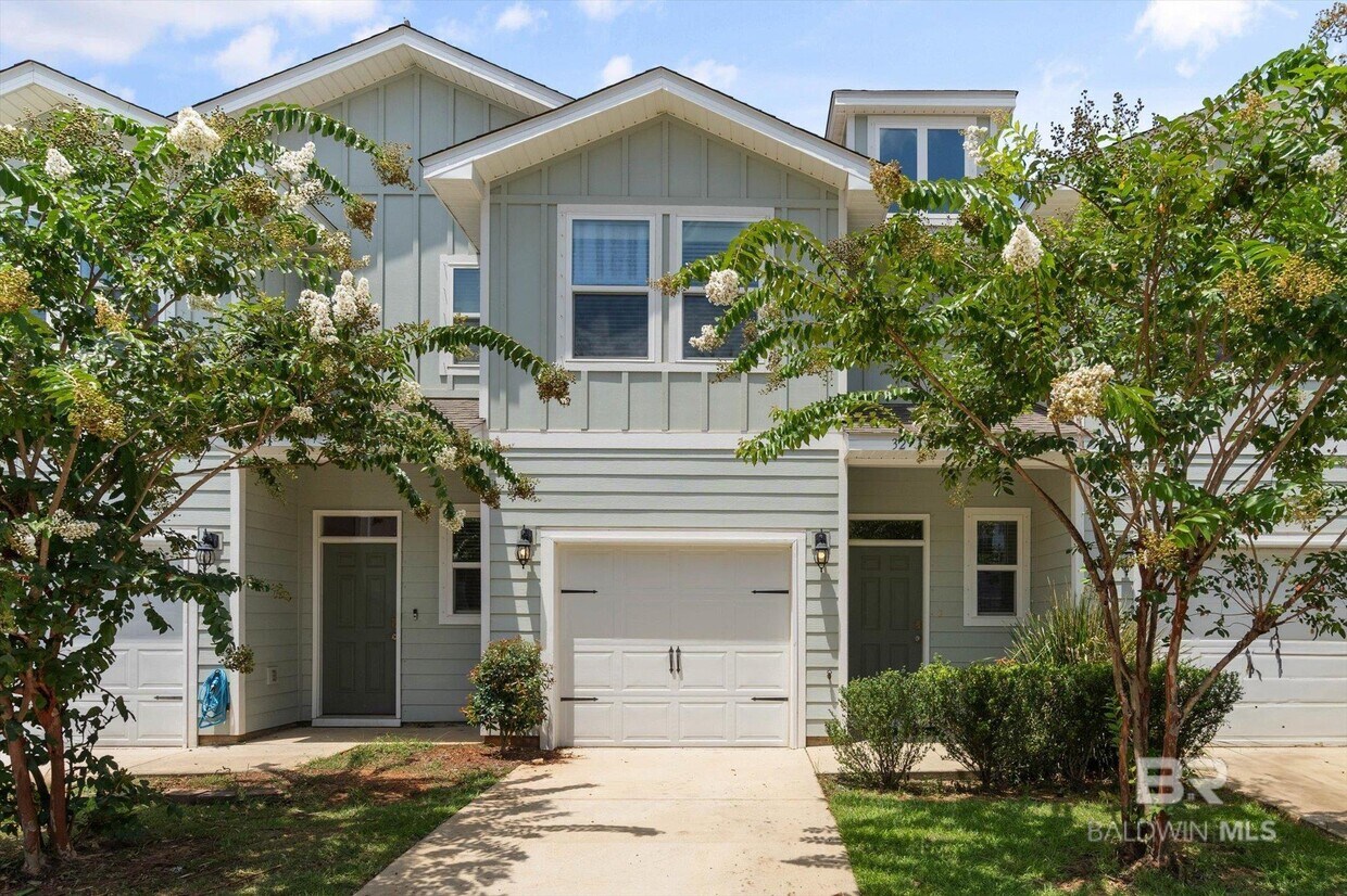 Foto principal - 25806 Pollard Rd