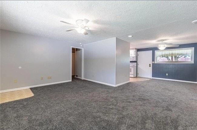 Building Photo - 1841 Mattis Dr