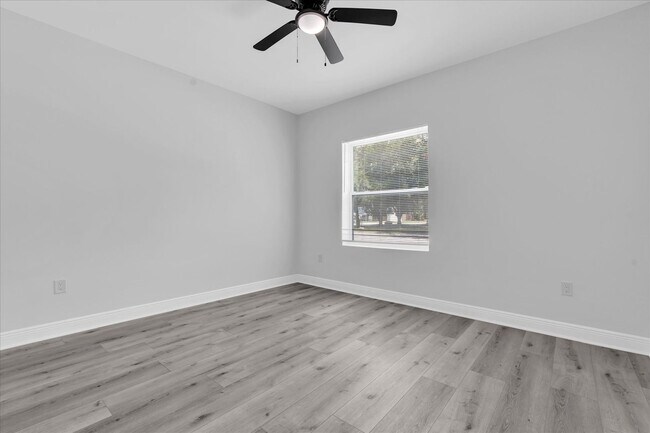 Foto del edificio - 705 S Orange Ave