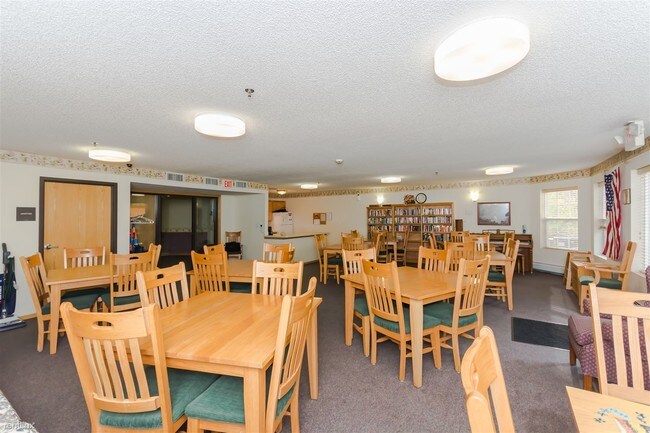 Building Photo - 1901 Desoto St