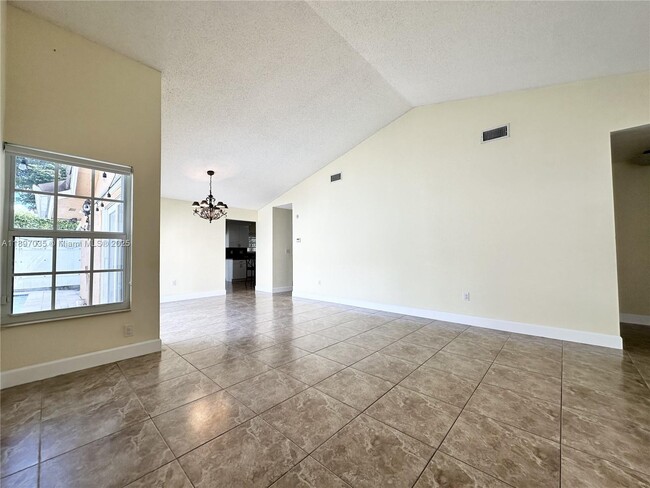 Foto del edificio - 6097 SW 128th Ct