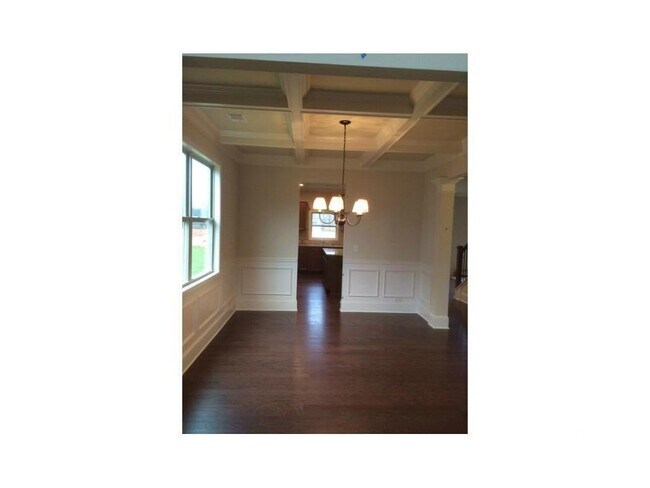 Building Photo - 6010 Pine Bluff Dr