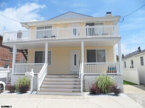 Building Photo - 133 N Oxford Ave