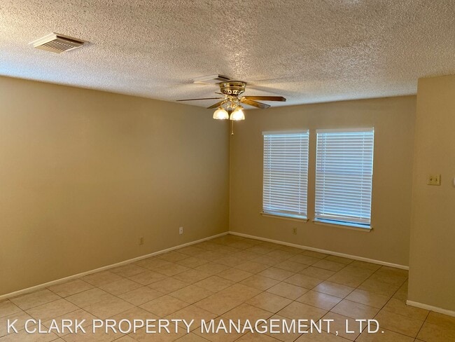 Building Photo - 4 br, 2.5 bath House - 8123 MESCAL TRAIL