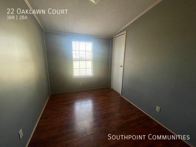 Building Photo - 22 Oaklawn Ct