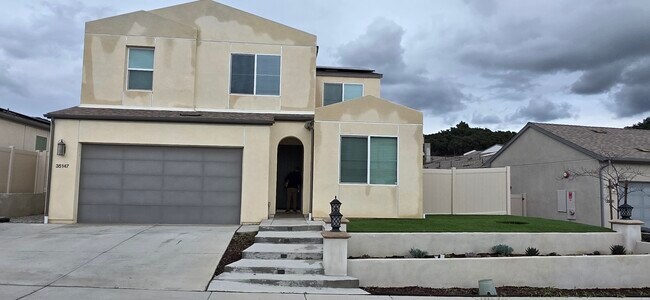 Foto del edificio - 35147 Cooper Pl