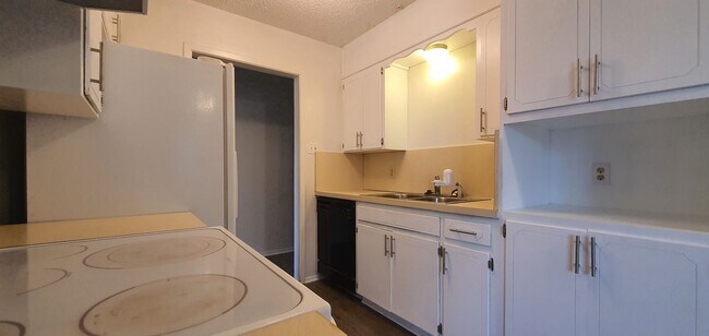 Foto del edificio - 2922 N Oakes St