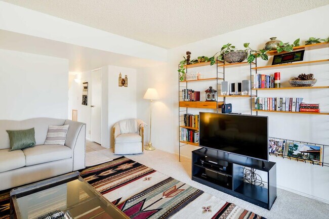 Foto del edificio - 445 S Desert Palm