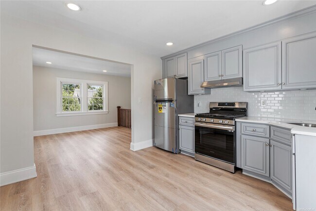 Foto del edificio - 64 Manor Rd