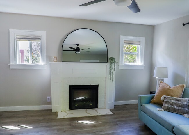 Building Photo - 1130 Wesley Ave