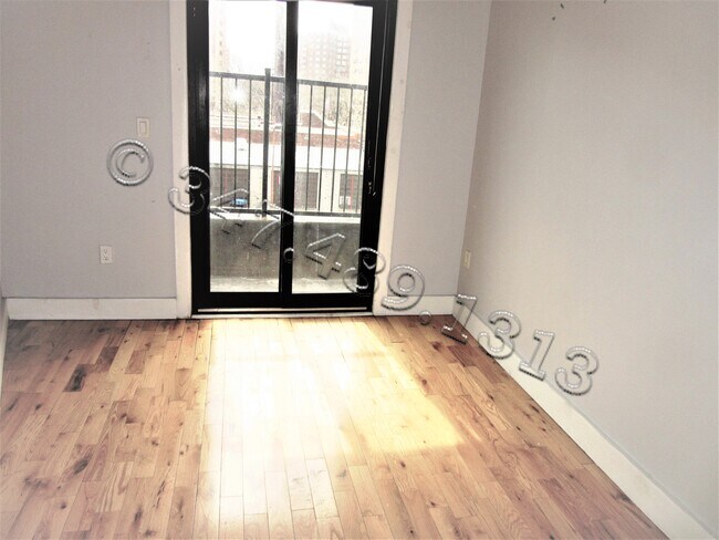 Foto del edificio - 1519 Dean St