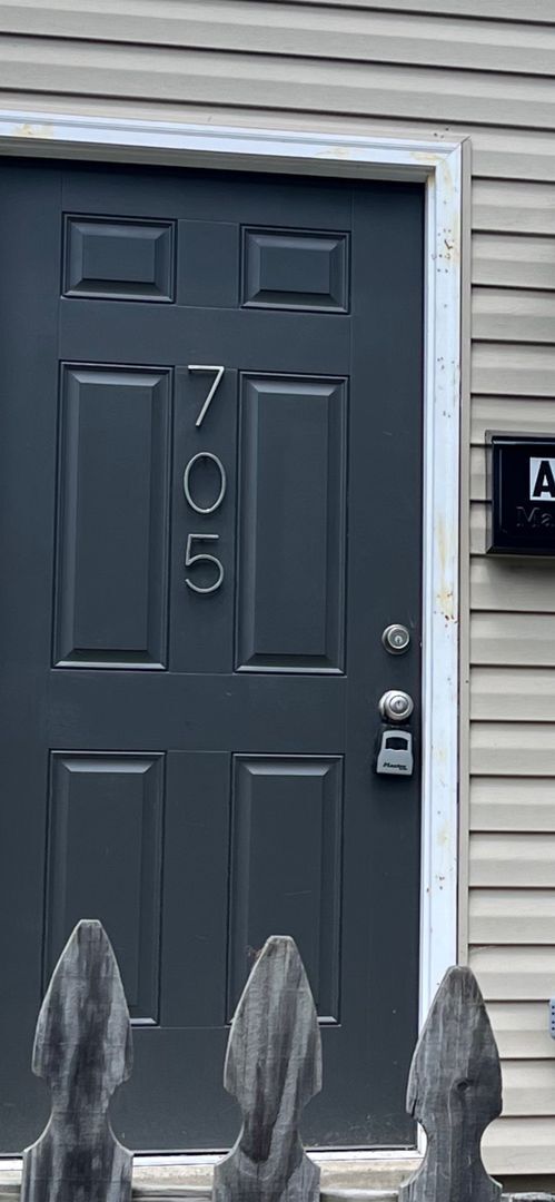 Photo - 705 Camp St Apartment
